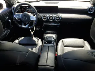 2019 Mercedes-Benz A 220 z VIN WDD3G4EB0KW012830, wystawiony jako Copart lot #56175745 z przebiegiem 89 755 mil mil oraz Szkoda całkowita • Salvage title. Historia ofert i sprzedaży dostępna na DreamBid. Obrazek 8.