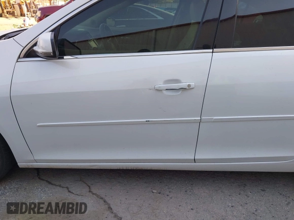 2016 Chevrolet Malibu LT with VIN 1G11C5SA2GF163702, listed as a IAAI auction lot 42058909 with 142,730 mi miles. Bid and sale history available at carsss.com. Image 18.