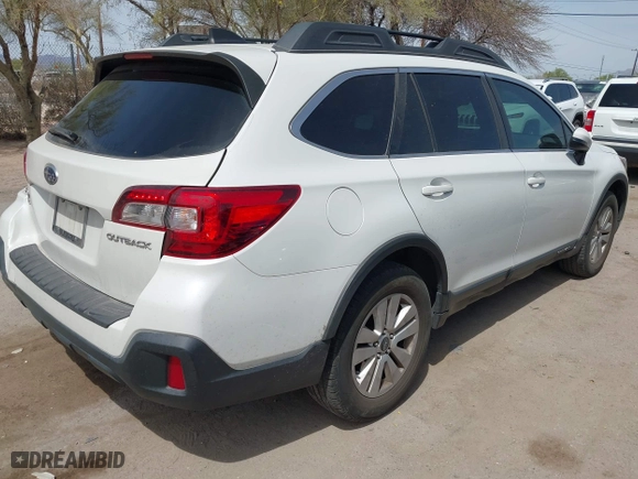 2018 Subaru Outback Premium with VIN 4S4BSAFC8J3307325, listed as a IAAI auction lot 41936266 with 44,588 mi miles. Bid and sale history available at carsss.com. Image 4.