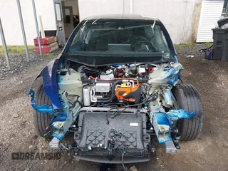2023 Tesla Model 3 z VIN 5YJ3E1EA9PF566224, wystawiony jako IAAI lot #42292218 z przebiegiem 22 730 mil mil oraz . Historia ofert i sprzedaży dostępna na DreamBid. Obrazek 13.