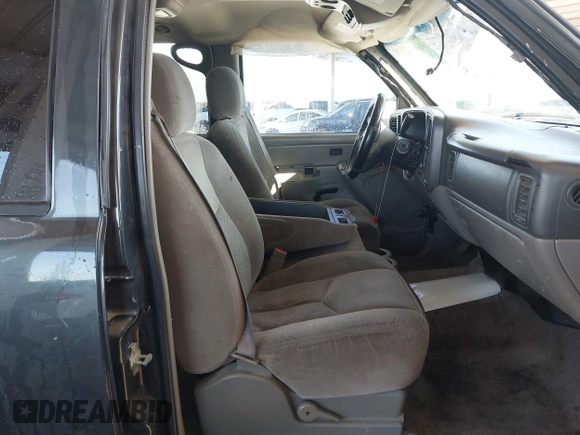 2006 Chevrolet Tahoe LS with VIN 1GNEC13V06J104296, listed as a IAAI auction lot 41697104 with 283,759 mi miles. Bid and sale history available at carsss.com. Image 5.
