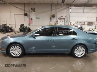2012 Ford Fusion Hybrid z VIN 3FADP0L31CR443545, wystawiony jako IAAI lot #42028774 z przebiegiem 194 365 mil mil oraz . Historia ofert i sprzedaży dostępna na DreamBid. Obrazek 14.