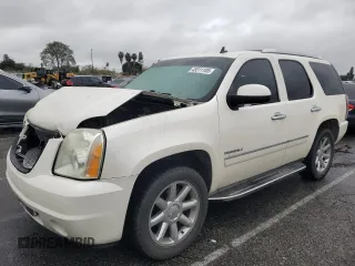 2011 GMC Yukon Denali with VIN 1GKS1EEF2BR337370, listed as a Copart auction lot 49311105 with 131,840 mi miles and Salvage Title. Bid and sale history available at carsss.com. Image 1.