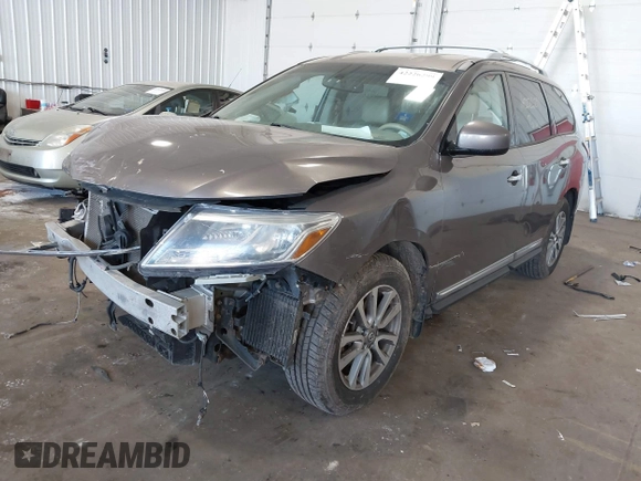 2014 Nissan Pathfinder SV with VIN 5N1AR2MM8EC677978, listed as a IAAI auction lot 42226299 with 159,939 mi miles and . Bid and sale history available at DreamBid. Image 2.