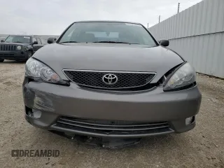 2005 Toyota Camry STD with VIN 4T1BE32K05U567895, listed as a Copart auction lot 55125035 with 142,823 mi miles and Salvage title. Bid and sale history available at DreamBid. Image 5.