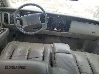 1994 Cadillac Fleetwood z VIN 1G6DW52P4RR727421, wystawiony jako Copart lot #61037024 z przebiegiem Nie podano mil oraz Szkoda całkowita • Salvage title. Historia ofert i sprzedaży dostępna na DreamBid. Obrazek 8.