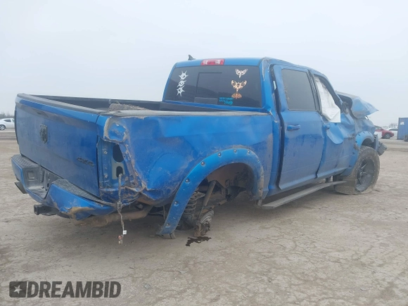 2018 Ram 1500 Night z VIN 1C6RR7MT4JS192546, wystawiony jako IAAI lot #41587192 z przebiegiem 135 082 mil mil oraz . Historia ofert i sprzedaży dostępna na DreamBid. Obrazek 4.