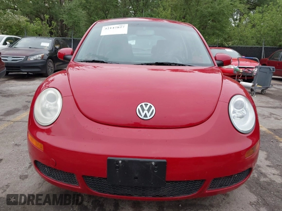 2007 Volkswagen New Beetle Coupe with VIN 3VWRW31C27M509947, listed as a IAAI auction lot 42147827 with 72,608 mi miles. Bid and sale history available at carsss.com. Image 6.