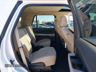 2024 Ford Expedition Limited with VIN 1FMJU1K86REA59325, listed as a IAAI auction lot 41263018 with 14,104 mi miles. Bid and sale history available at carsss.com. Image 8.