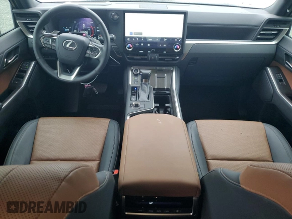 2024 Lexus GX 550 Premium z VIN JTJTBCDX2R5023308, wystawiony jako Copart lot #50315765 z przebiegiem 5 366 mil mil oraz Szkoda całkowita • Salvage title. Historia ofert i sprzedaży dostępna na DreamBid. Obrazek 8.
