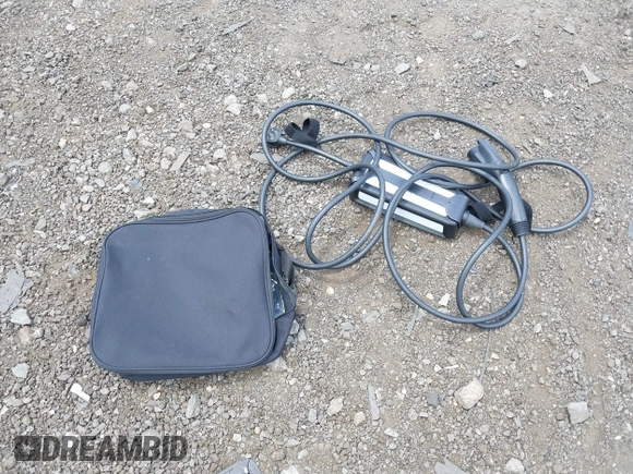 2023 Ford F-150 Lightning Pro с VIN 1FT6W1EVXPWG42428, выставлен на аукционе IAAI как лот 39711091 с пробегом 6 308 миль миль и . История ставок и продаж доступна на DreamBid. Изображение 21.