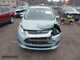 2013 Ford C-Max Hybrid SE with VIN 1FADP5AU6DL502940, listed as a IAAI auction lot 41918326 with 92,263 mi miles. Bid and sale history available at carsss.com. Image 12.