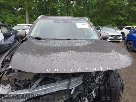 2018 Mitsubishi Outlander SEL with VIN JA4J24A52JZ042127, listed as a IAAI auction lot 42160276 with 106,789 mi miles and . Bid and sale history available at DreamBid. Image 10.