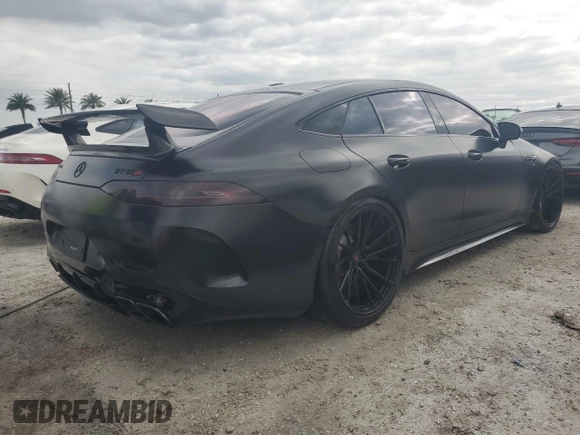 2019 Mercedes-Benz AMG GT 63 S z VIN WDD7X8KBXKA001960, wystawiony jako Copart lot #74843934 z przebiegiem Nie podano mil oraz Nie do naprawy • Non repairable. Historia ofert i sprzedaży dostępna na DreamBid. Obrazek 3.