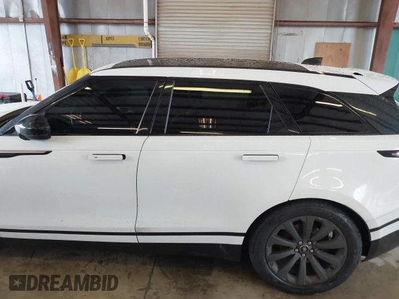 2018 Land Rover Range Rover Velar R-Dynamic SE with VIN SALYL2RVXJA712573, listed as a IAAI auction lot 42387427 with 147,011 mi miles and . Bid and sale history available at DreamBid. Image 14.