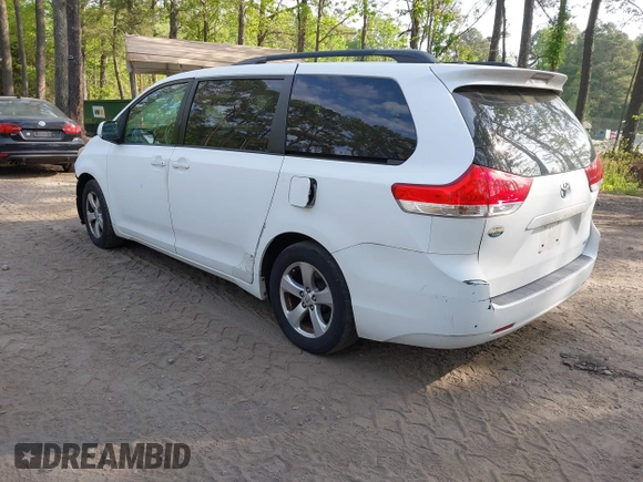 2011 Toyota Sienna LE AAS with VIN 5TDKK3DC5BS074247, listed as a IAAI auction lot 42096751 with 241,555 mi miles. Bid and sale history available at carsss.com. Image 3.