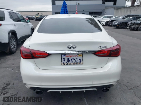 2018 Infiniti Q50 3.0t LUXE with VIN JN1EV7AP8JM364465, listed as a IAAI auction lot 41734191 with 136,869 mi miles. Bid and sale history available at carsss.com. Image 17.