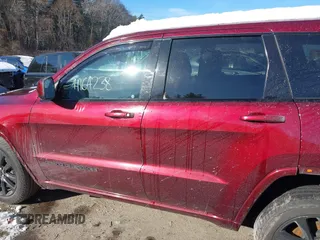 2017 Jeep Grand Cherokee Laredo with VIN 1C4RJFAG1HC781902, listed as a IAAI auction lot 41164238 with 59,755 mi miles. Bid and sale history available at carsss.com. Image 14.
