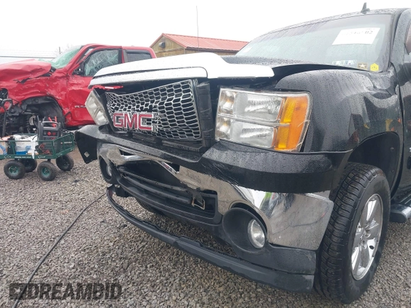 2010 GMC Sierra 1500 with VIN 1GTSCWE01AZ202838, listed as a IAAI auction lot 41516702 with 173,647 mi miles and . Bid and sale history available at DreamBid. Image 6.