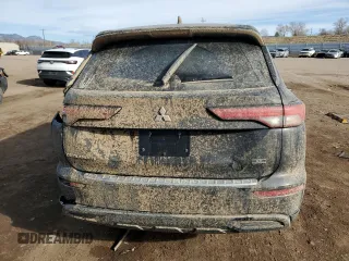 2023 Mitsubishi Outlander SE z VIN JA4J4UA83PZ011708, wystawiony jako Copart lot #49513265 z przebiegiem 36 156 mil mil oraz Szkoda całkowita • Salvage title. Historia ofert i sprzedaży dostępna na DreamBid. Obrazek 6.