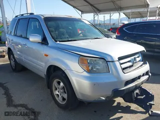 2008 Honda Pilot SE with VIN 5FNYF28318B006625, listed as a IAAI auction lot 41959923 with 140,258 mi miles. Bid and sale history available at carsss.com. Image 1.