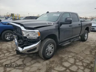 2024 Ram 2500 Tradesman z VIN 3C6UR5CJ4RG367640, wystawiony jako Copart lot #43172485 z przebiegiem 2441 mil mil oraz Szkody całkowita. Historia ofert i sprzedaży dostępna na DreamBid. Obrazek 1.
