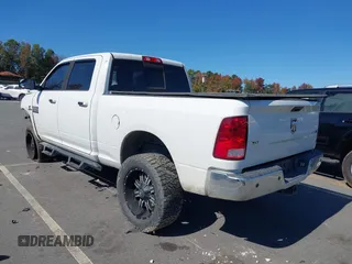 2018 Ram 2500 Big Horn with VIN 3C6UR5DL3JG275665, listed as a IAAI auction lot 40649632 with 64,985 mi miles. Bid and sale history available at carsss.com. Image 3.
