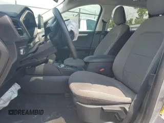 2021 Ford Escape SE z VIN 1FMCU0G64MUA91313, wystawiony jako Copart lot #56318425 z przebiegiem Nie podano mil oraz Szkoda całkowita • Salvage title. Historia ofert i sprzedaży dostępna na DreamBid. Obrazek 7.