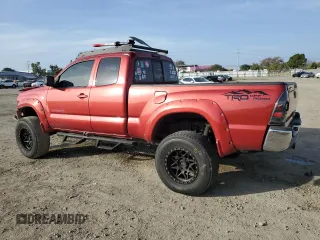 2005 Toyota Tacoma PreRunner with VIN 5TETU62N25Z045378, listed as a Copart auction lot 45417655 with 178,711 mi miles and Salvage title. Bid and sale history available at DreamBid. Image 2.