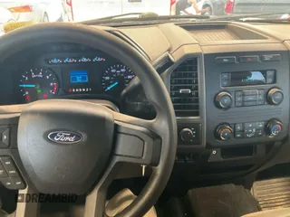 2019 Ford F-250 XL z VIN 1FT7X2B63KEC14817, wystawiony jako IAAI lot #42639323 z przebiegiem 173 427 mil mil oraz . Historia ofert i sprzedaży dostępna na DreamBid. Obrazek 22.