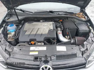2012 Volkswagen Golf TDI z VIN WVWNM7AJ9CW253796, wystawiony jako IAAI lot #42349448 z przebiegiem 139 688 mil mil oraz . Historia ofert i sprzedaży dostępna na DreamBid. Obrazek 10.