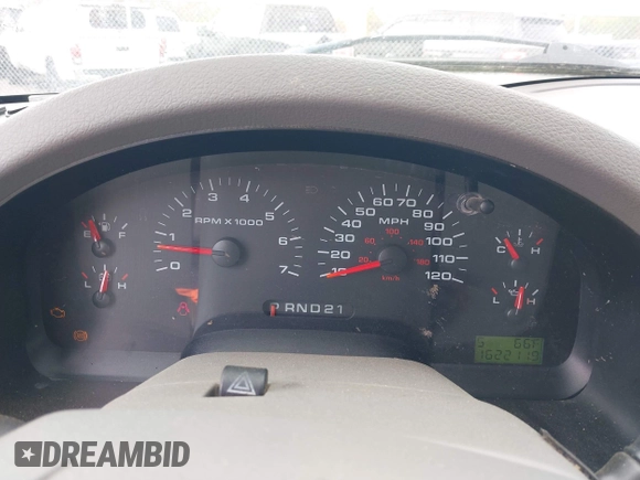 2004 Ford F-150 XLT z VIN 1FTPX04544KD74153, wystawiony jako IAAI lot #42043737 z przebiegiem 162 219 mil mil oraz . Historia ofert i sprzedaży dostępna na DreamBid. Obrazek 7.