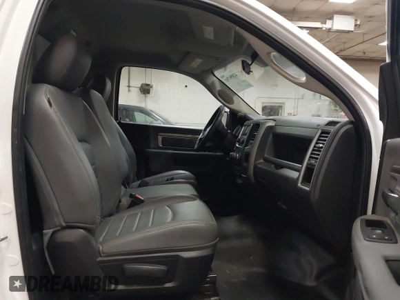 2017 Ram 1500 Tradesman with VIN 3C6JR6DG7HG622291, listed as a IAAI auction lot 42096791 with 47,370 mi miles and . Bid and sale history available at DreamBid. Image 5.