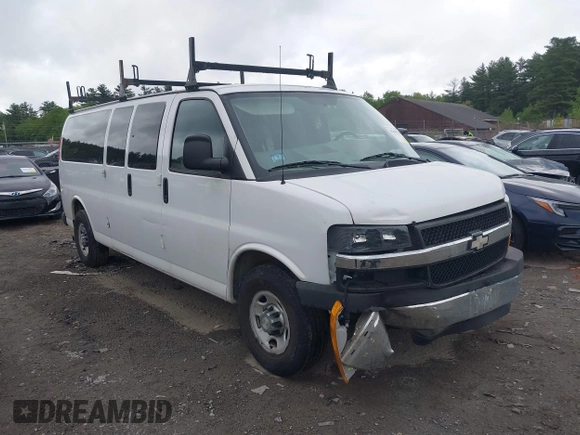 2016 Chevrolet Express Passenger LT with VIN 1GAZGPFG7G1268122, listed as a IAAI auction lot 42306158 with 252,049 mi miles and . Bid and sale history available at DreamBid. Image 1.