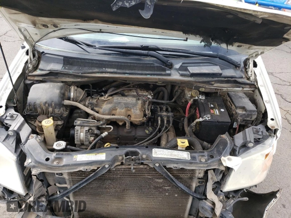 2010 Dodge Grand Caravan SXT with VIN 2D4RN5D11AR331804, listed as a Copart auction lot 73735873 with 183,923 mi miles and Salvage Title. Bid and sale history available at DreamBid. Image 13.