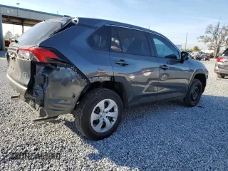 2024 Toyota RAV4 LE with VIN 2T3K1RFV3RC293044, listed as a Copart auction lot 43528605 with 3,877 mi miles and Salvage Title. Bid and sale history available at carsss.com. Image 3.