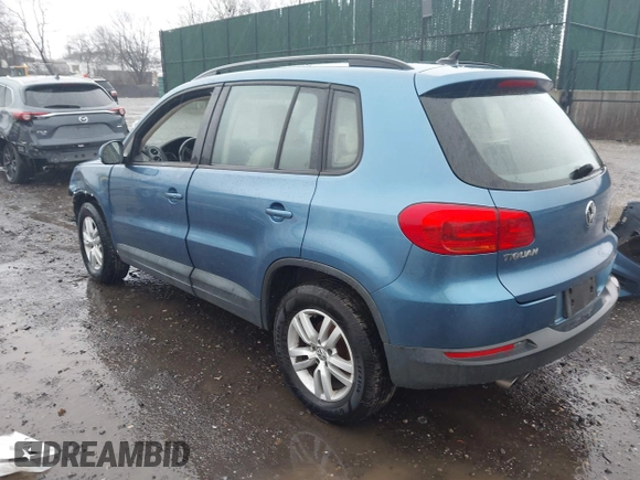 2017 Volkswagen Tiguan S with VIN WVGBV7AX8HK009247, listed as a IAAI auction lot 41346498 with 190,952 mi miles and . Bid and sale history available at DreamBid. Image 3.