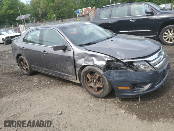 2010 Ford Fusion SE with VIN 3FAHP0HA2AR304143, listed as a Copart auction lot 56181895 with 136,936 mi miles and Salvage title. Bid and sale history available at DreamBid. Image 4.