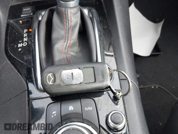 2014 Mazda 3 S Touring with VIN JM1BM1L35E1208952, listed as a IAAI auction lot 42121077 with 183,985 mi miles and . Bid and sale history available at carsss.com. Image 11.