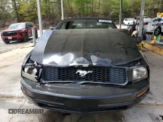 2005 Ford Mustang Deluxe с VIN 1ZVFT84N555231554, выставлен на аукционе Copart как лот 51562685 с пробегом 178 731 миль миль и Списание • Salvage title. История ставок и продаж доступна на DreamBid. Изображение 5.
