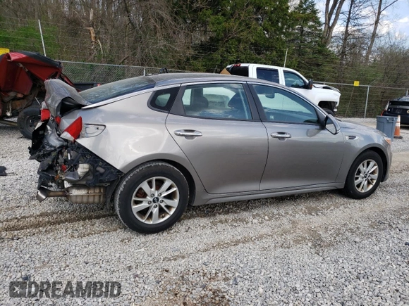 2016 Kia Optima LX z VIN 5XXGT4L34GG098901, wystawiony jako Copart lot #54388685 z przebiegiem 136 223 mil mil oraz Szkoda całkowita • Salvage title. Historia ofert i sprzedaży dostępna na DreamBid. Obrazek 3.