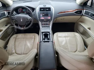 2014 Lincoln MKZ z VIN 3LN6L2JK7ER827185, wystawiony jako Copart lot #44064305 z przebiegiem 87 837 mil mil oraz Szkoda całkowita • Salvage title. Historia ofert i sprzedaży dostępna na DreamBid. Obrazek 8.