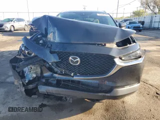 2020 Mazda CX-30 Premium z VIN 3MVDMBEM3LM126527, wystawiony jako Copart lot #53249135 z przebiegiem 42 320 mil mil oraz Szkoda całkowita • Salvage title. Historia ofert i sprzedaży dostępna na DreamBid. Obrazek 5.