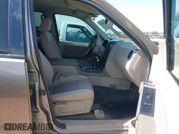 2007 Ford Explorer Sport Trac XLT with VIN 1FMEU31K07UA18489, listed as a IAAI auction lot 42500261 with 259,887 mi miles and . Bid and sale history available at DreamBid. Image 5.