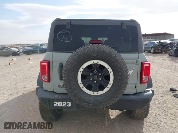 2022 Ford Bronco с VIN 1FMEE5DP8NLB10601, выставлен на аукционе IAAI как лот 37525258 с пробегом Не указан миль и . История ставок и продаж доступна на DreamBid. Изображение 16.