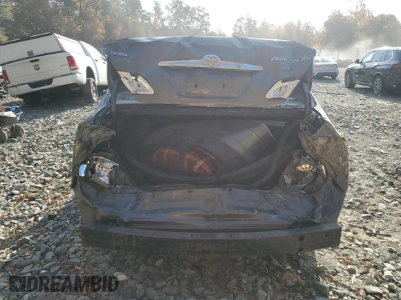 2004 Toyota Avalon XL z VIN 4T1BF28B74U351295, wystawiony jako Copart lot #78364424 z przebiegiem 129 130 mil mil oraz Szkoda całkowita • Salvage title. Historia ofert i sprzedaży dostępna na DreamBid. Obrazek 6.