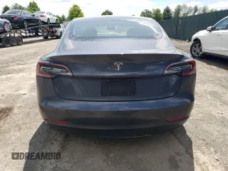 2023 Tesla Model 3 z VIN 5YJ3E1EA3PF546695, wystawiony jako Copart lot #57075155 z przebiegiem 35 871 mil mil oraz Szkoda całkowita • Salvage title. Historia ofert i sprzedaży dostępna na DreamBid. Obrazek 6.