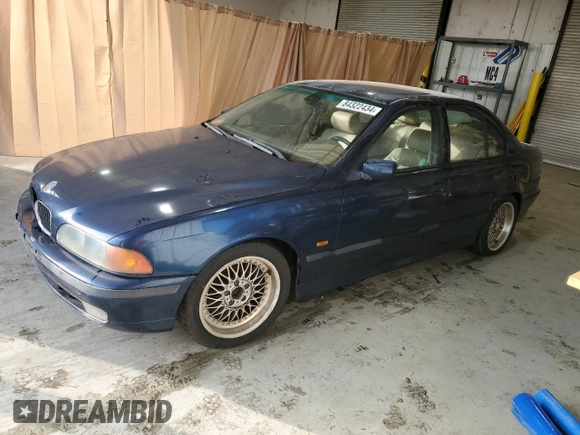 2000 BMW 5 Series 528iA with VIN WBADM6346YGU08106, listed as a Copart auction lot 84322434 with 298,587 mi miles and Clean Title. Bid and sale history available at carsss.com. Image 1.