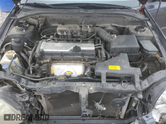 2005 Hyundai Accent GLS with VIN KMHCG45C85U671205, listed as a Copart auction lot 44362455 with 93,032 mi miles and Salvage Title. Bid and sale history available at carsss.com. Image 12.