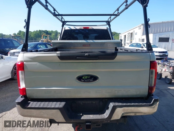 2019 Ford F-250 XL with VIN 1FT7W2AT1KEG30861, listed as a IAAI auction lot 42451080 with 293,693 mi miles and . Bid and sale history available at DreamBid. Image 16.